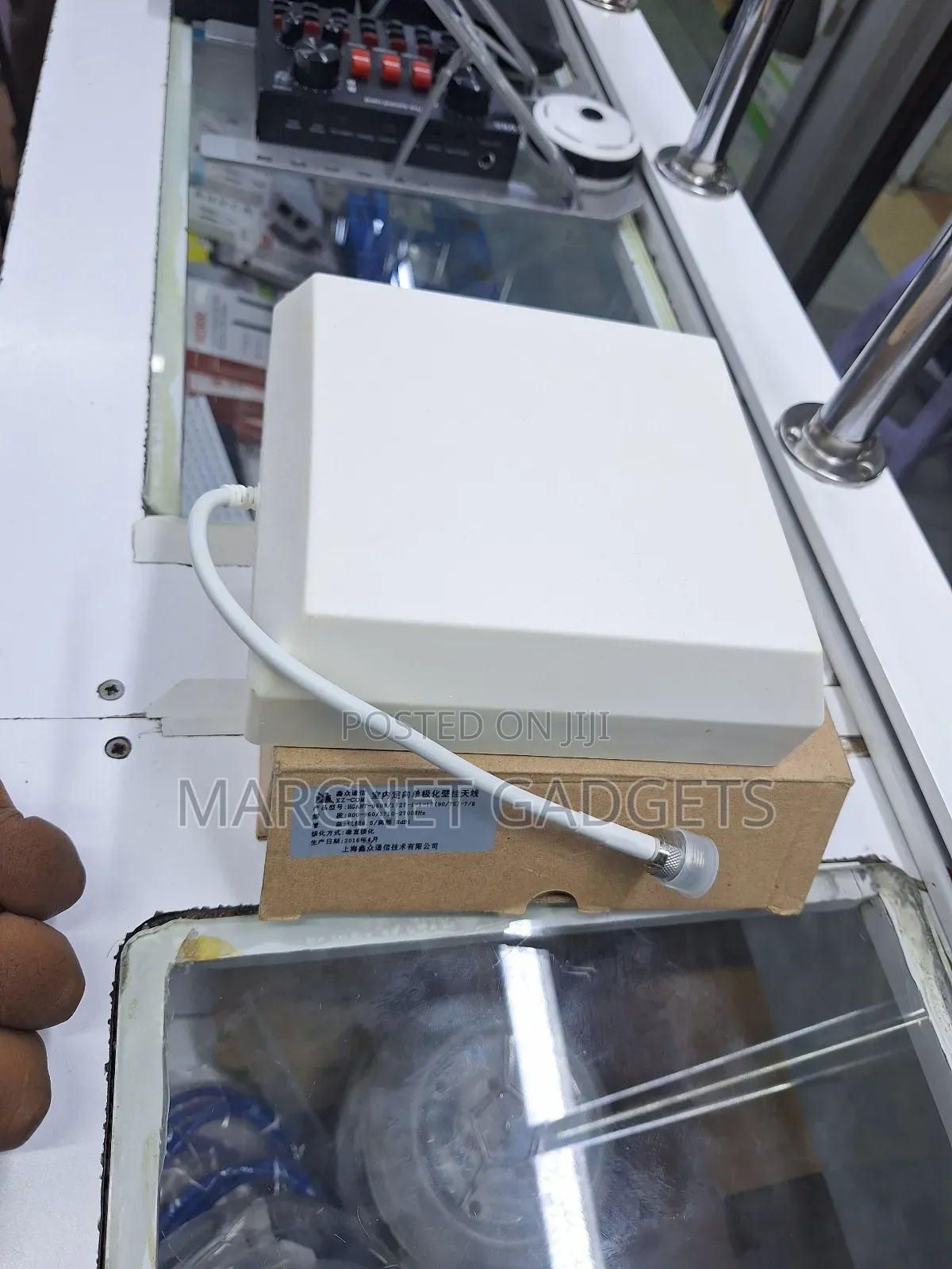 Cell GSM Signal Booster 800 _2700MHZ Indoor Planar Antenna