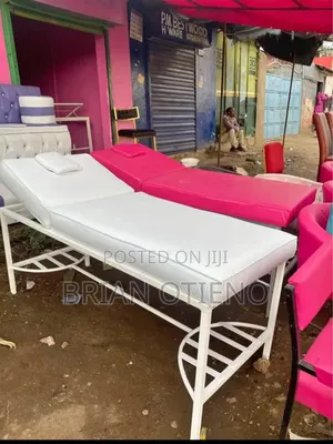 Simple Massage Bed
