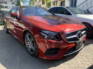 Mercedes-Benz E200 2017 Red