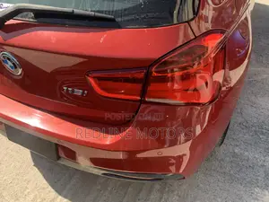 BMW 118i 2017 Red