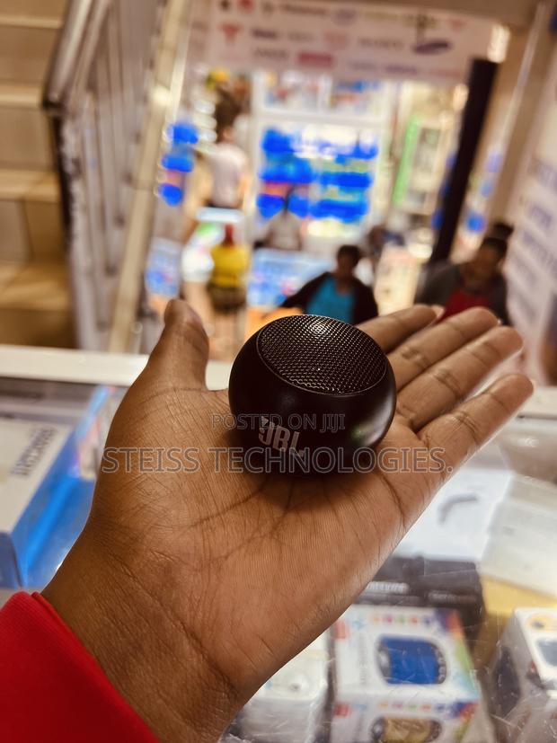 JBL Mini Portable Bt Palm Size Speaker. - thumbnail 2