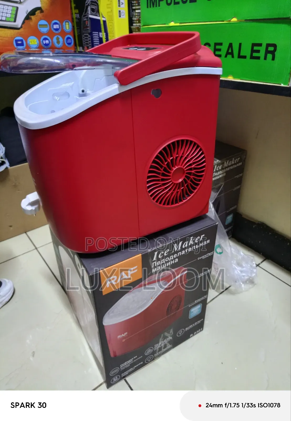 Ice Maker/Ice Cube Maker