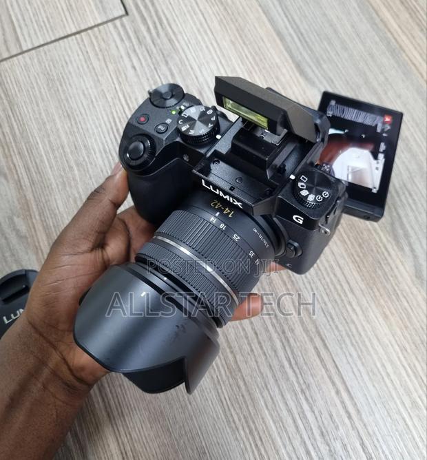 Panasonic Lumix G7 Mirrorless Camera With 14-42mm Lens - main view