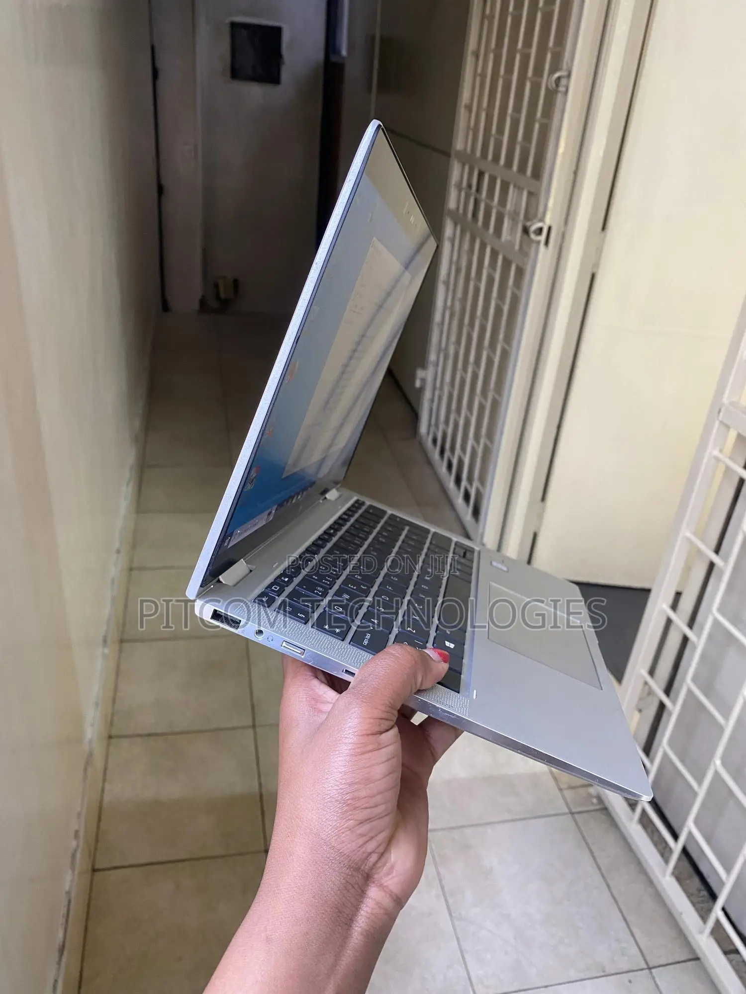 Laptop HP EliteBook X360 1030 G3 8GB Intel Core i5 SSD 256GB
