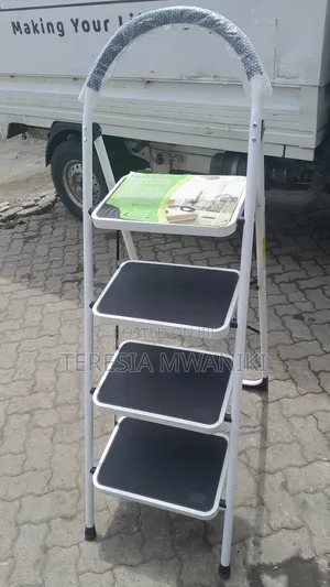 Steel Broad 4 Step Ladder