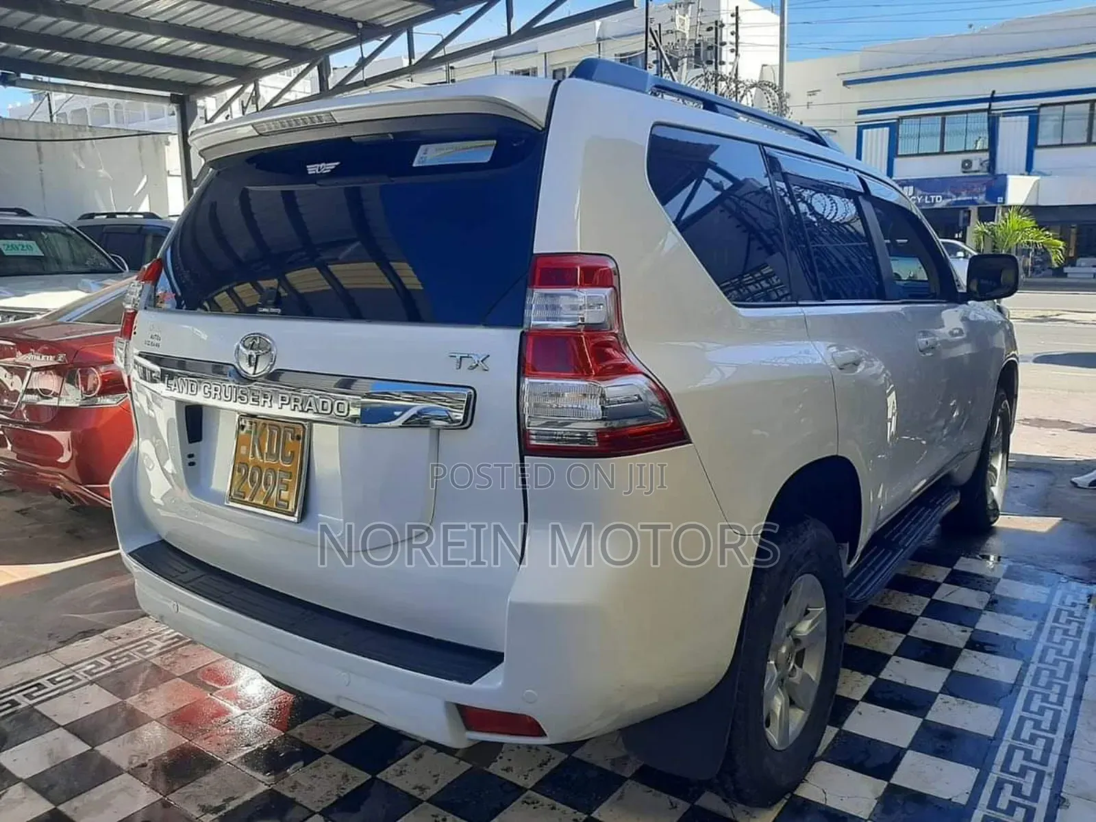 Toyota Land Cruiser Prado 2015 White