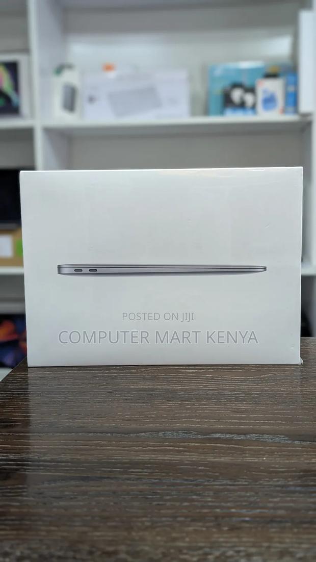 New Laptop Apple MacBook Air 8GB Apple M1 SSD 256GB