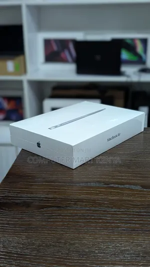 New Laptop Apple MacBook Air 8GB Apple M1 SSD 256GB