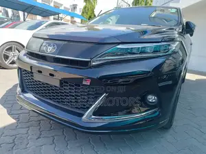 Toyota Harrier 2.0 Turbo 4WD 2018 Black