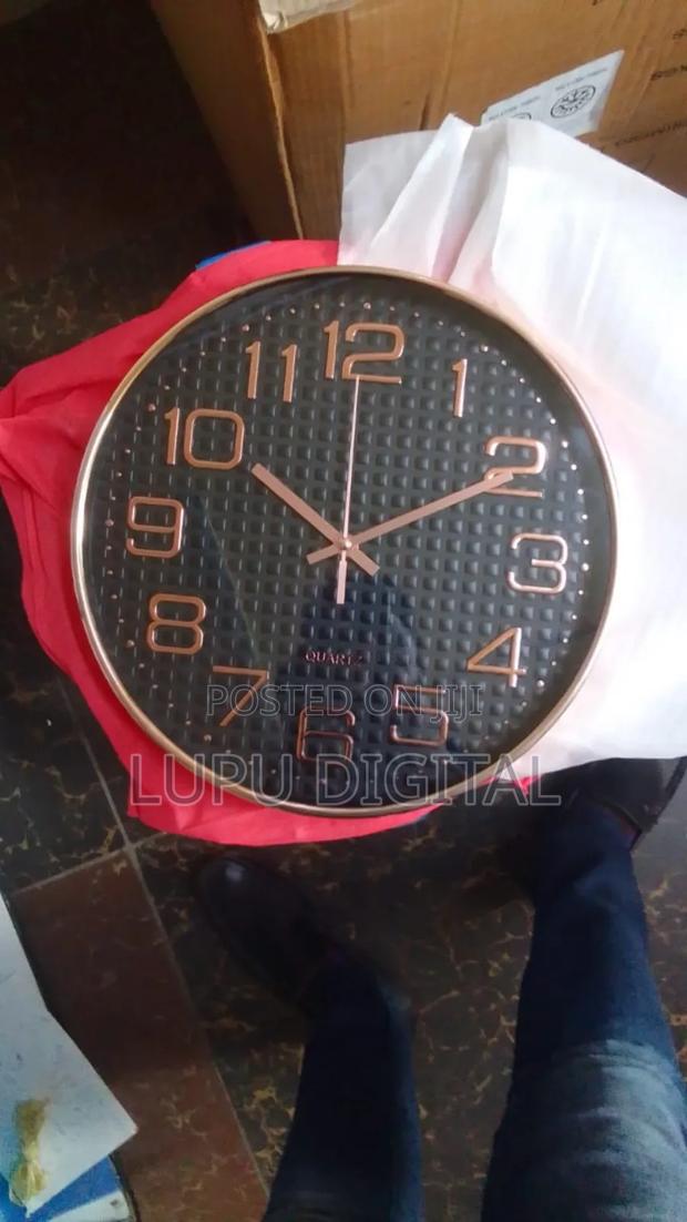 New Model Wallclock With Hidden Camera - main view