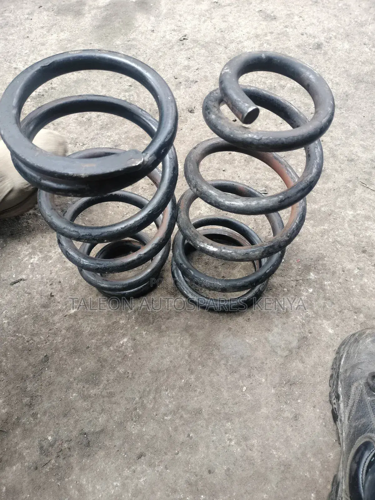 Toyota DMX 2wd Heavy Duty Springs