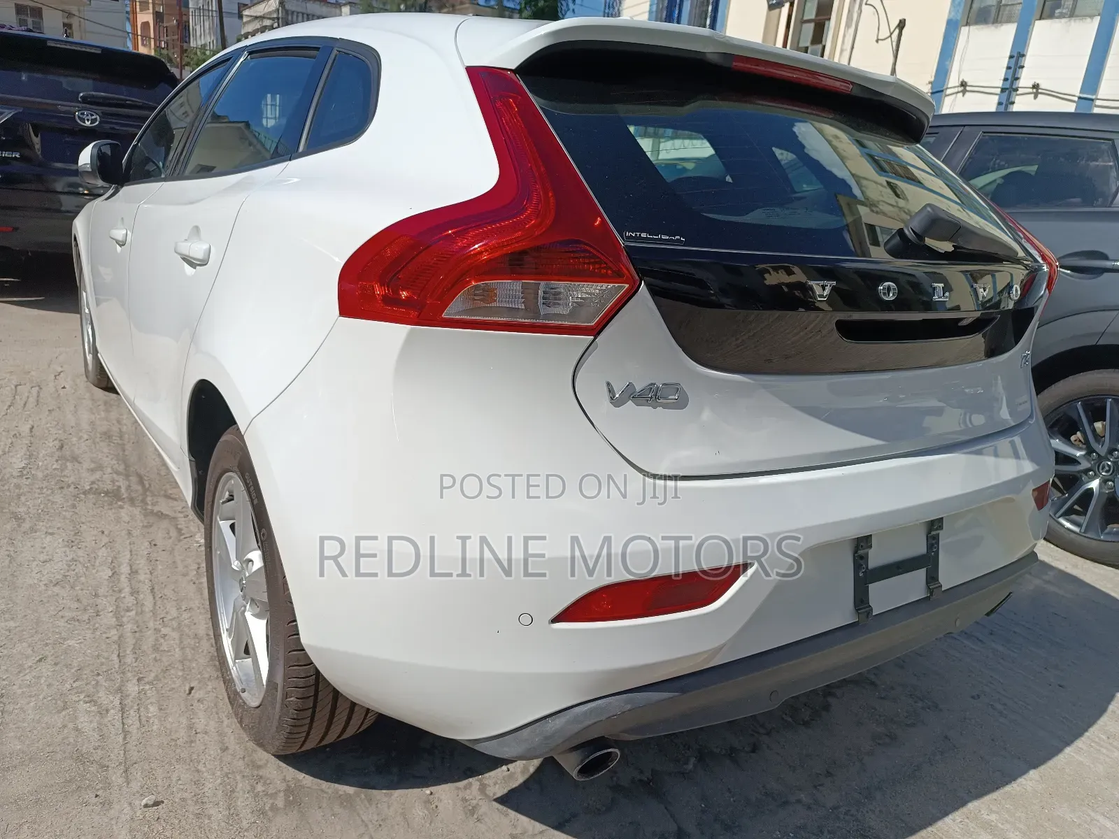 Volvo V40 2017 Pearl