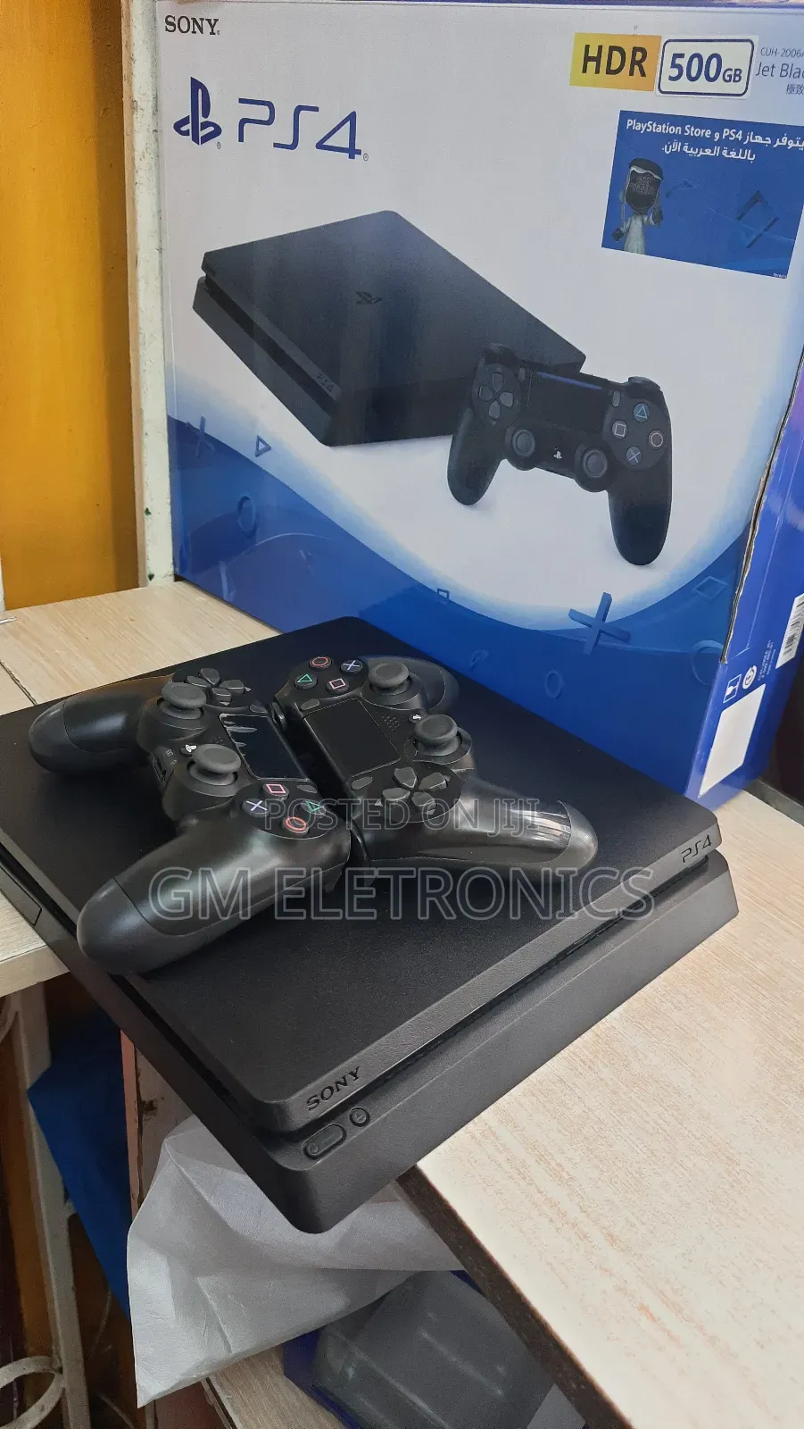 Slightly Used Ps4 Slim With-2 Controller