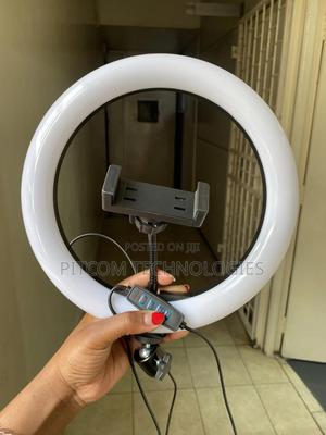 Full Light 10 Inch Ringlight. - main view