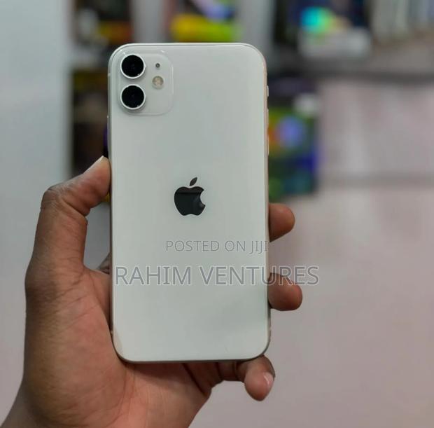 Apple iPhone 11 64 GB Silver - thumbnail 2