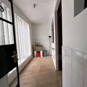 3bdrm Apartment in Kilimani for rent
