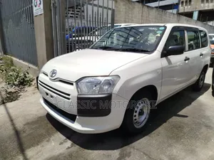 Toyota Probox 1.5 DX Comfort 2WD 2019 White