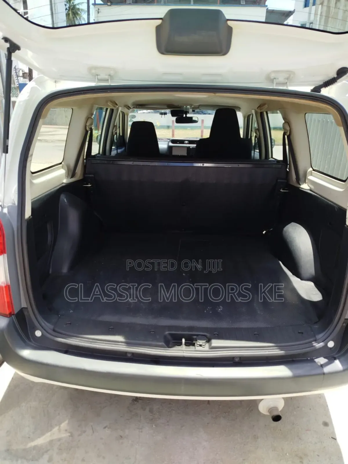 Toyota Probox 1.5 DX Comfort 2WD 2019 White