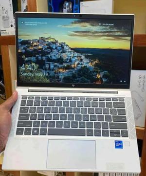 Laptop HP EliteBook 830 G8 16GB Intel Core I7 SSD 512GB - main view