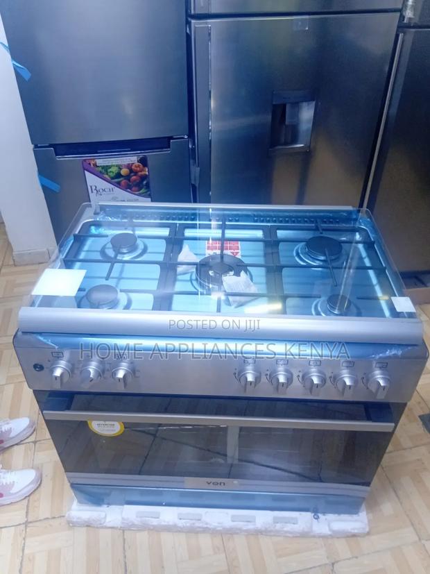 Von Cooker 5 Gas Standing Cooker - main view