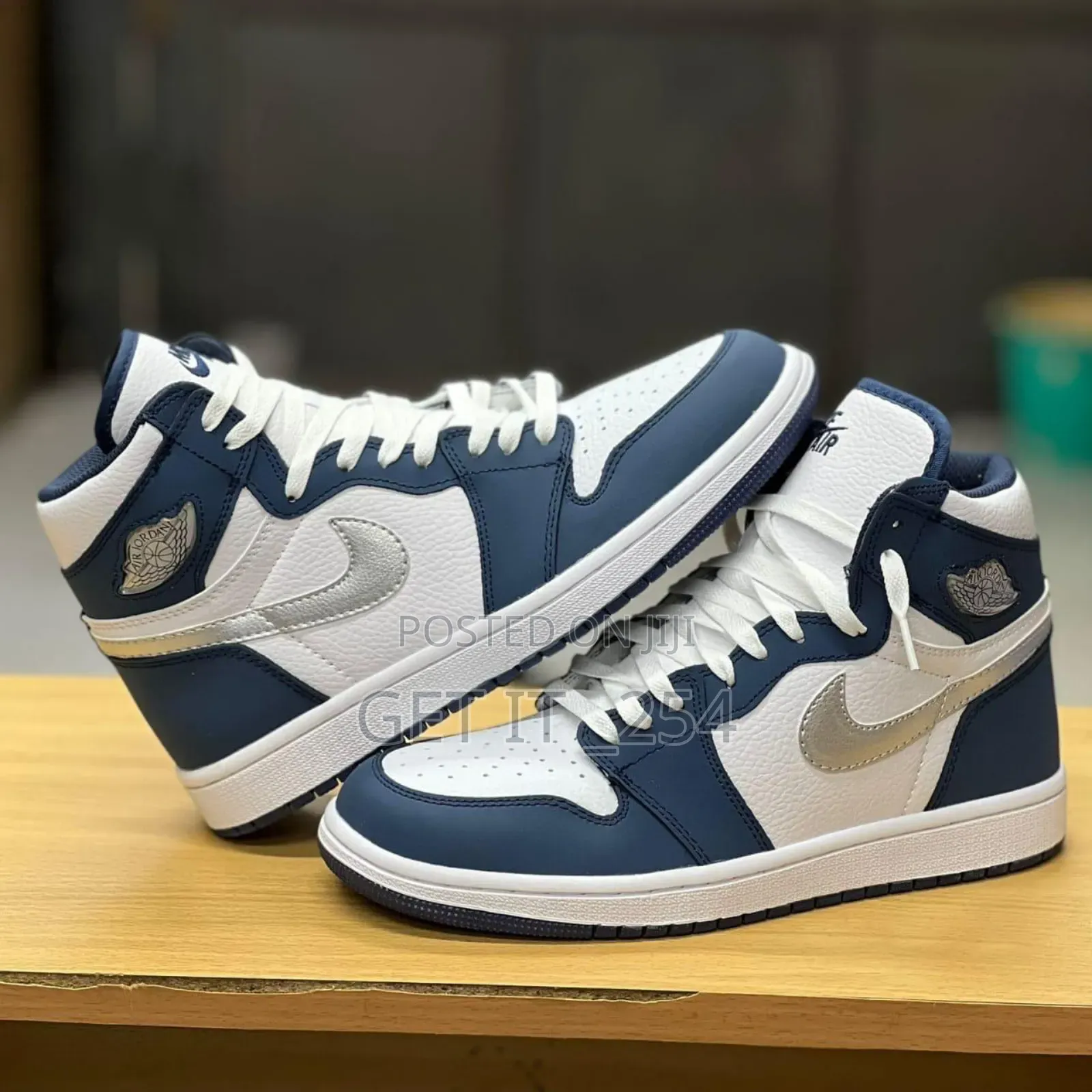 Jordan 1 HIGHCUT
 Size 40 40-44