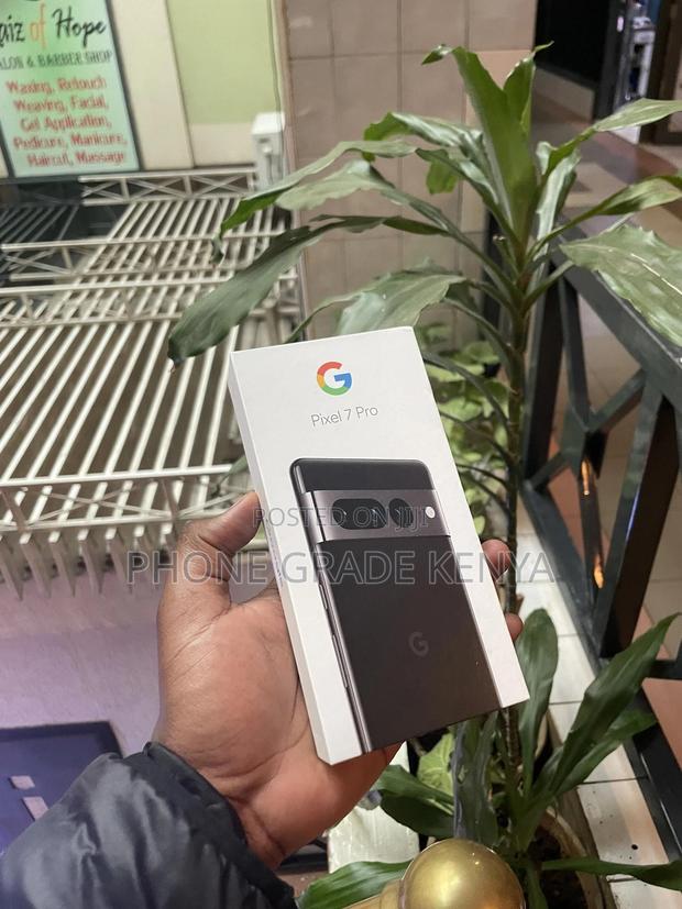 New Google Pixel 7 Pro 256 GB Black - main view