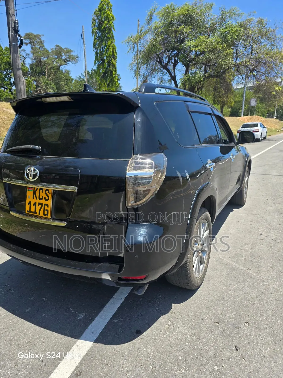 Toyota Vanguard 2012 Matt Black