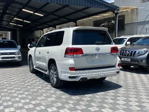Toyota Land Cruiser 2017