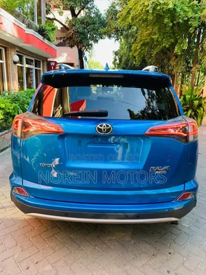 Toyota RAV4 2017 Blue