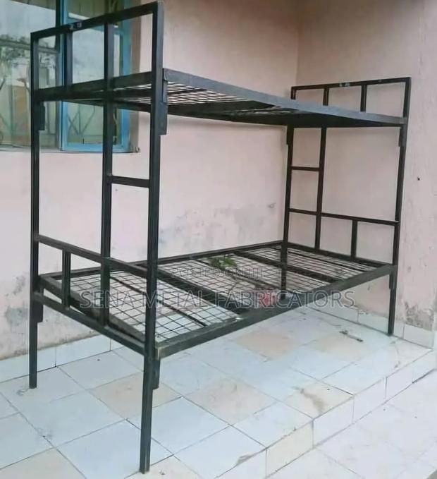 Double-Decker Metal Bed 2 1⁄2 by 6 - main view