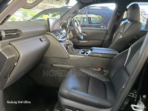 Toyota Land Cruiser 2024