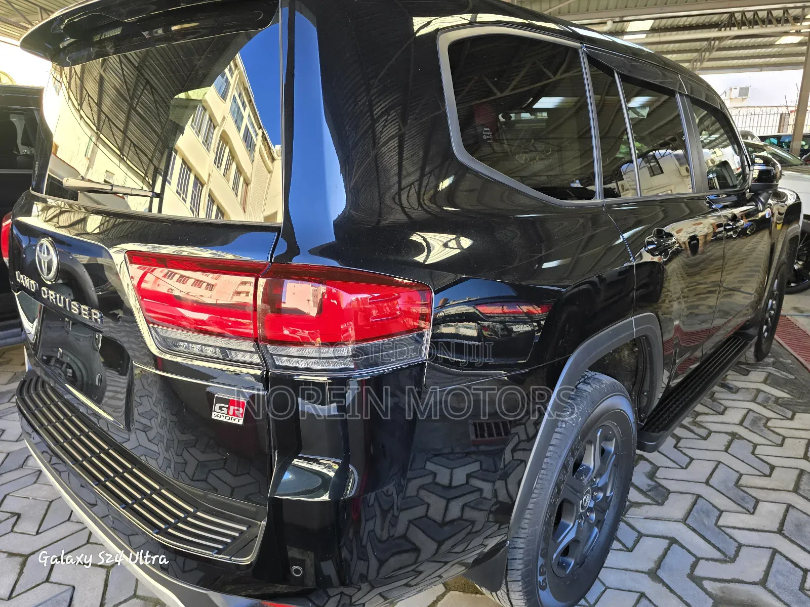 Toyota Land Cruiser 2024 Matt Black