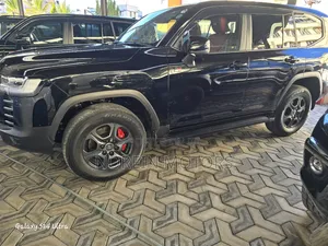Toyota Land Cruiser 2024 Matt Black