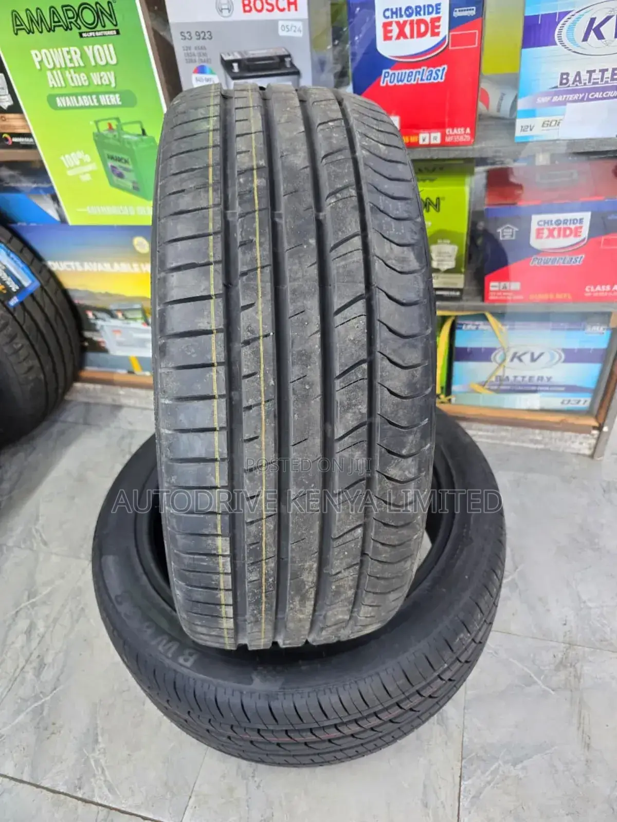 255/45r20 Transforce Tire