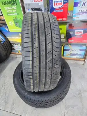255/45r20 Transforce Tire