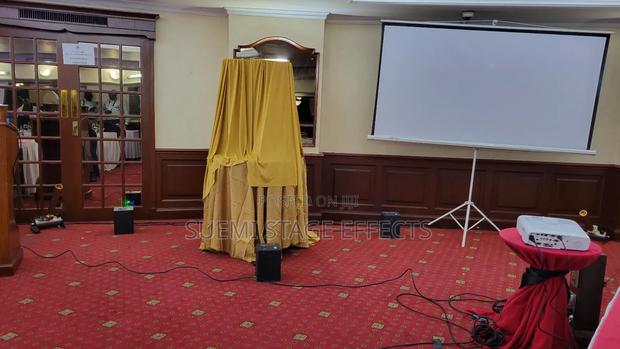 Rotating Table for Book Launches – Perfect Smooth 360! - thumbnail 4