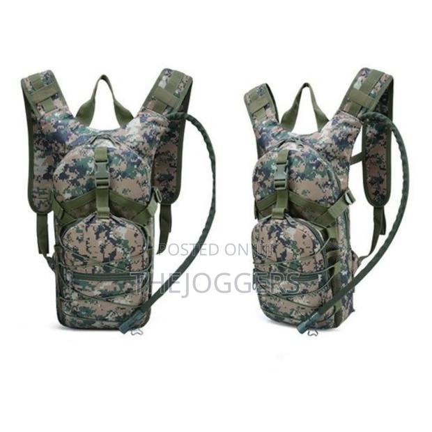 3l Hydration Backpack for Hiking, Riding - thumbnail 3