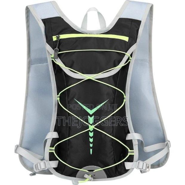 Hydration Vest Backpack for Running,Cycling, Hiking - thumbnail 6
