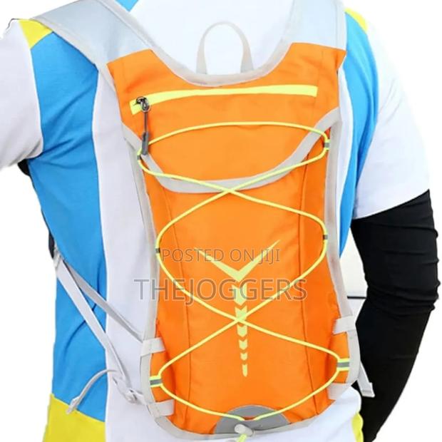 Hydration Vest Backpack for Running,Cycling, Hiking - thumbnail 9
