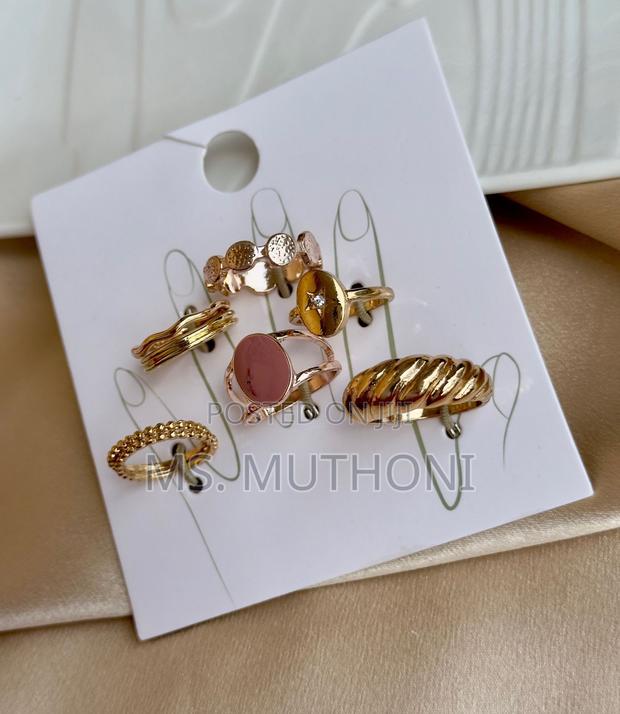 Forever 21 Ringsets Available - thumbnail 2