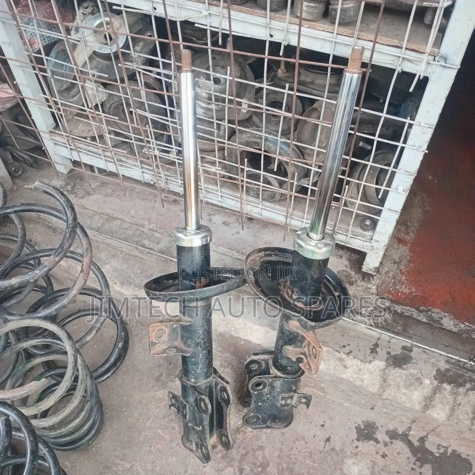 Suzuki Escudo Front Shock