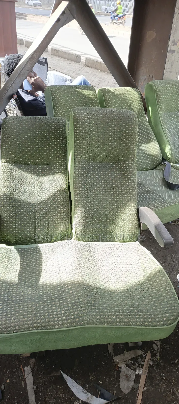 Recliners With Quality Armrest