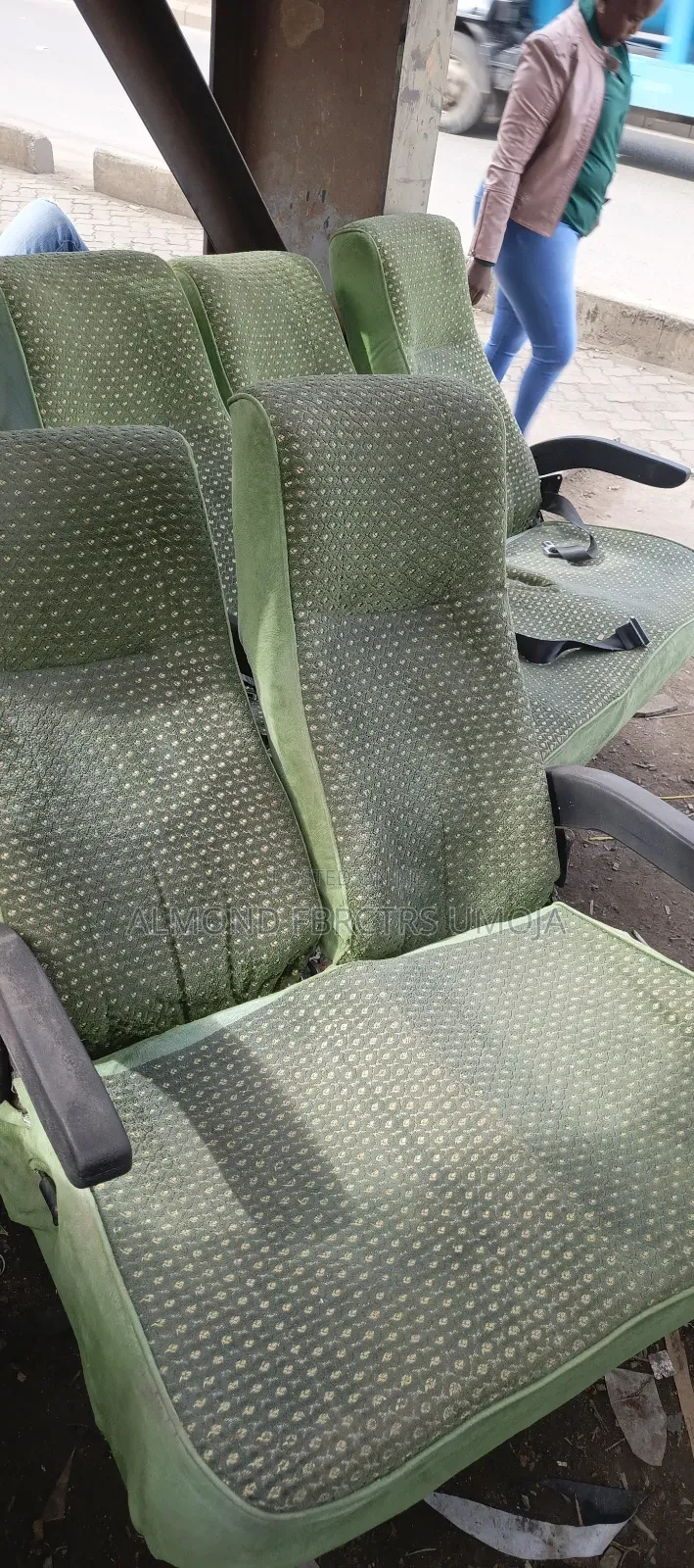 Recliners With Quality Armrest