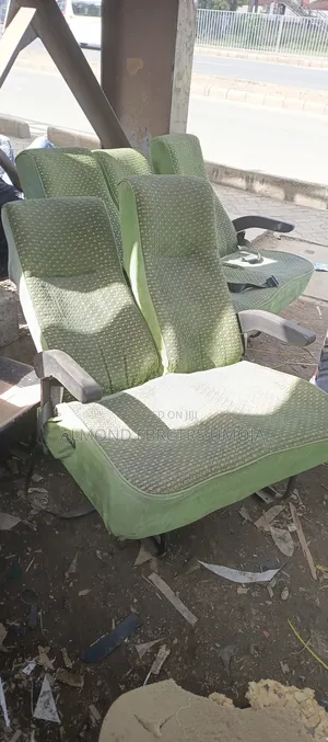 Recliners With Quality Armrest