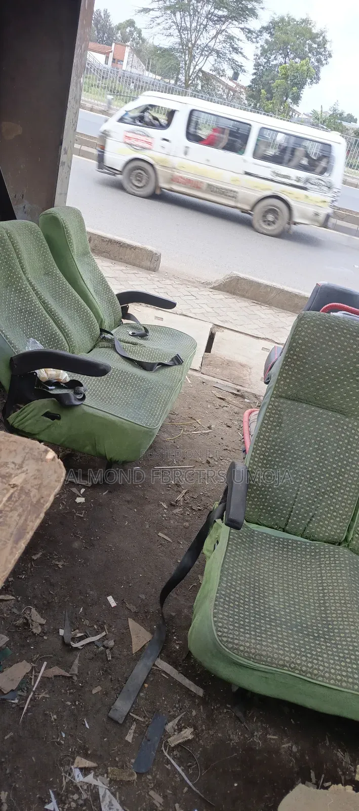Recliners With Quality Armrest