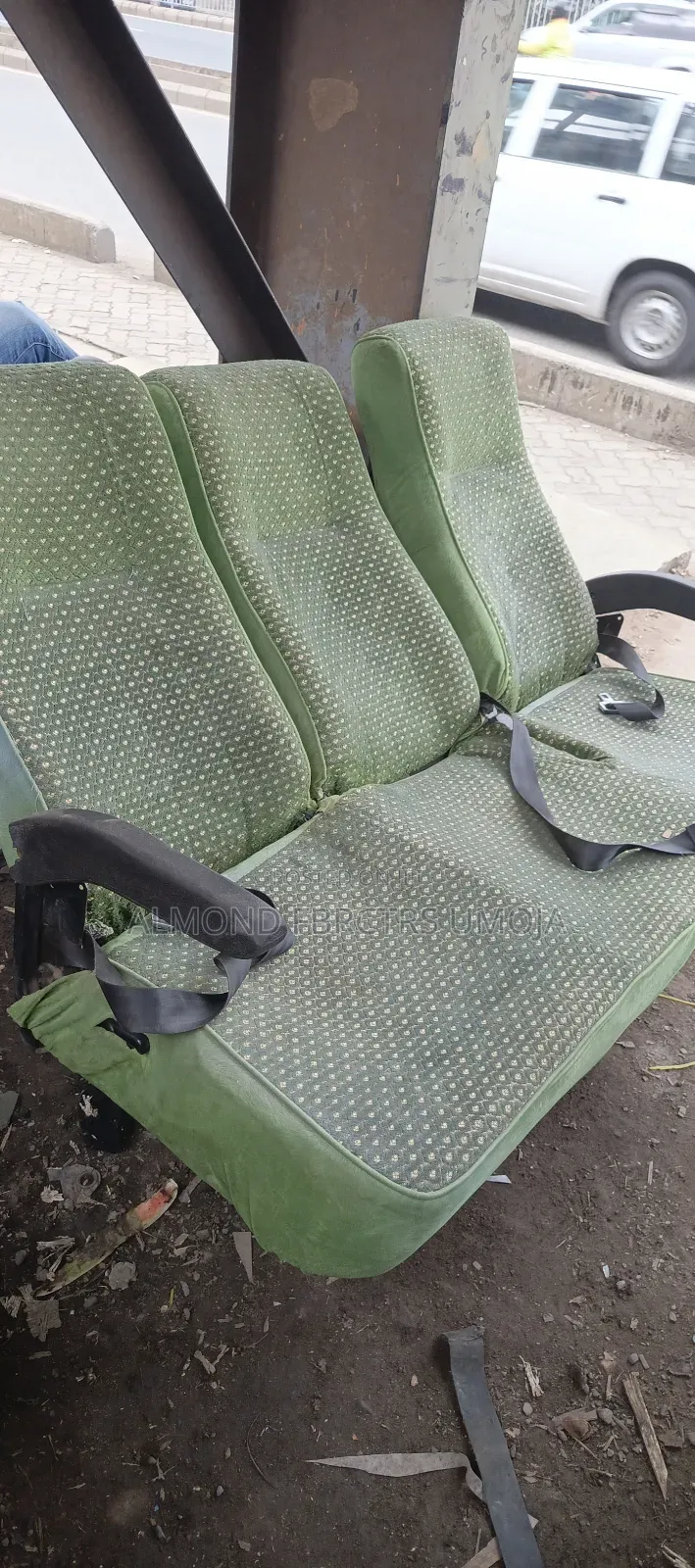 Recliners With Quality Armrest