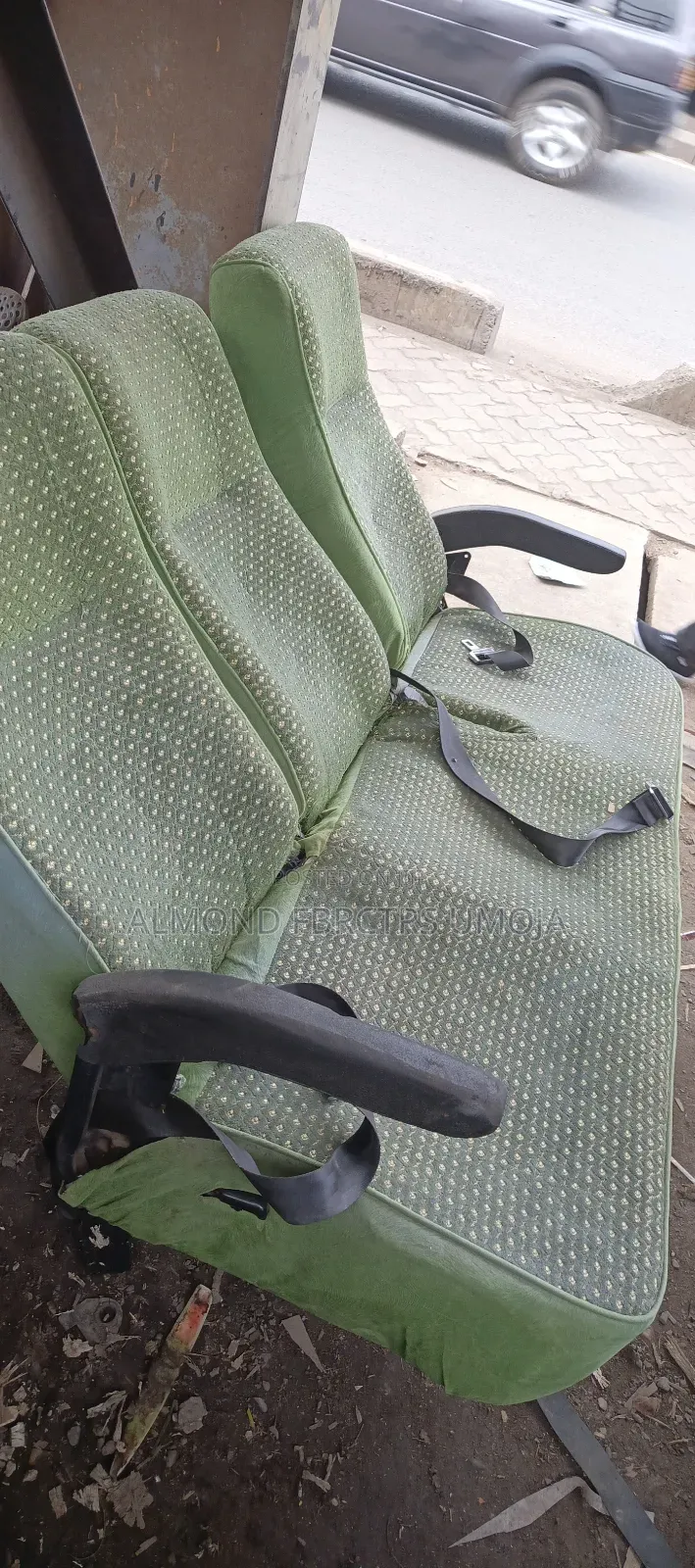 Recliners With Quality Armrest