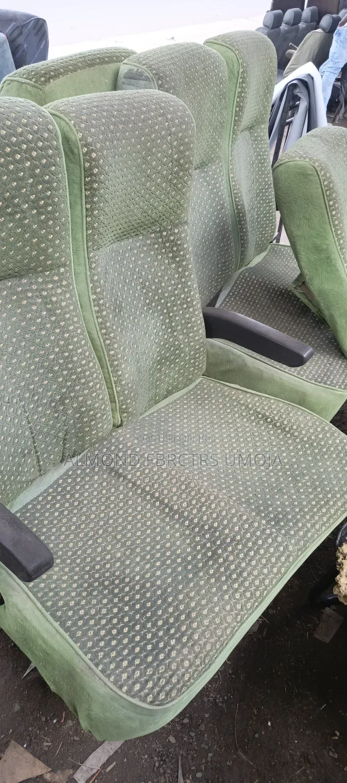 Recliners With Quality Armrest