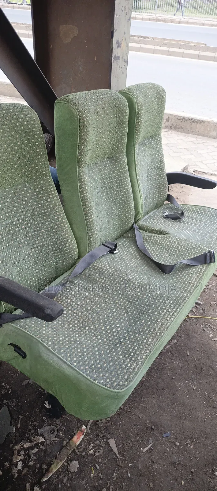 Recliners With Quality Armrest