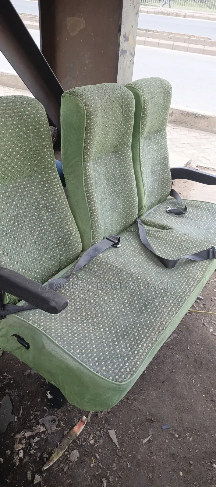 Recliners With Quality Armrest